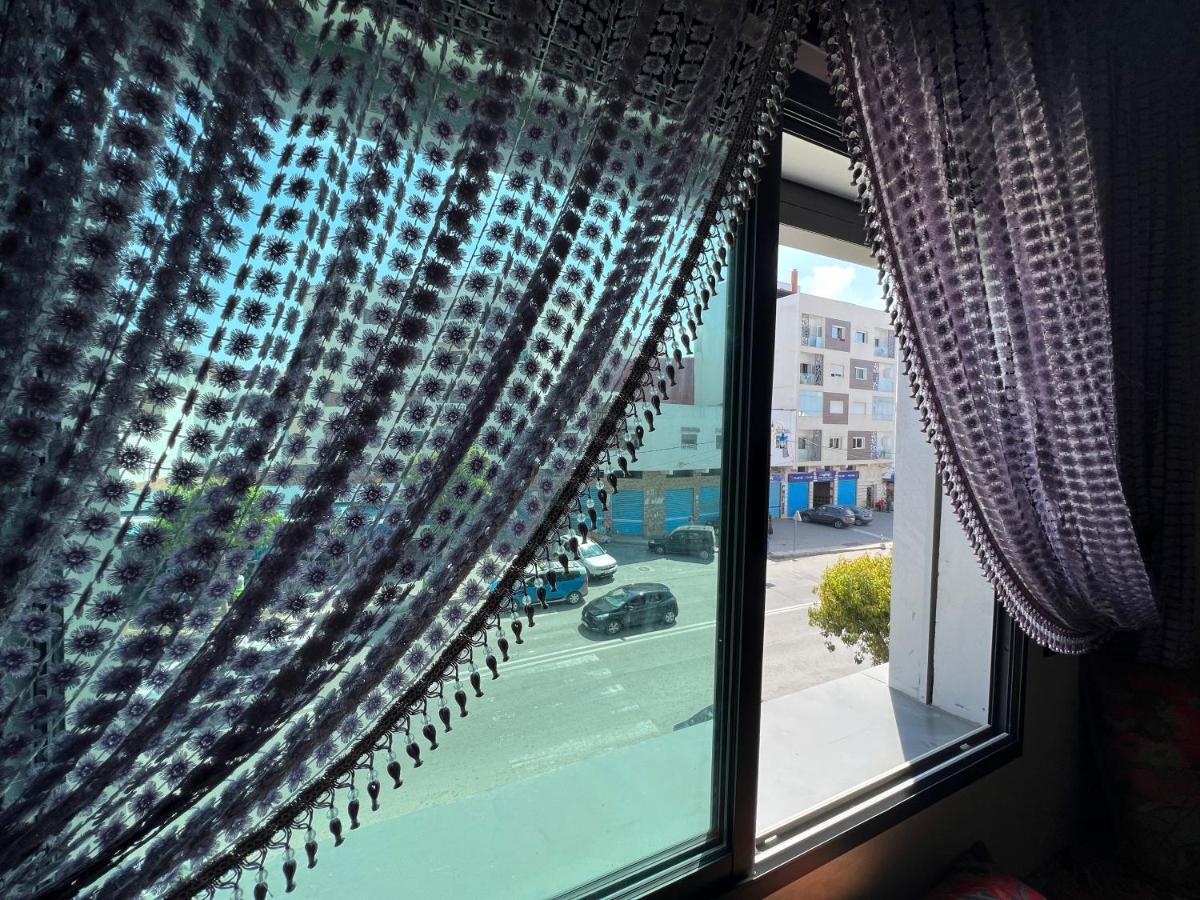 Modern Apartment In The Downtown Martil Exterior photo